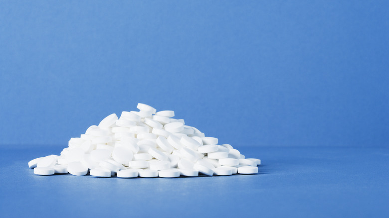 pile of lorazepam pills